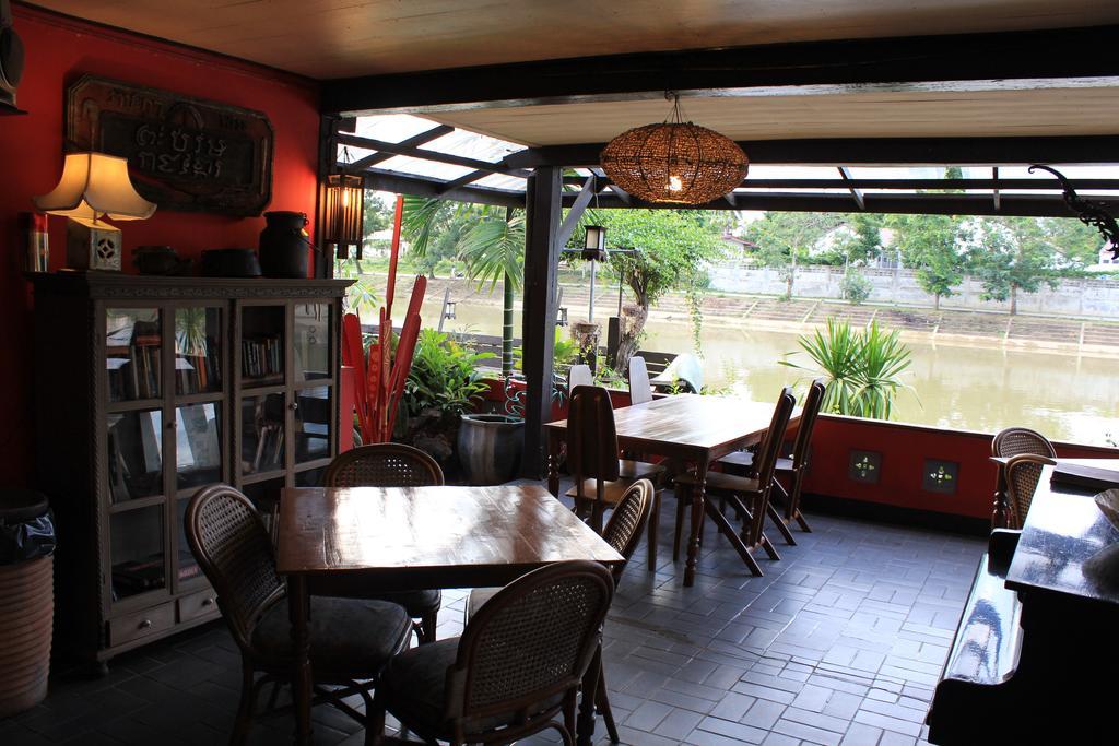 The Riverside Guest House Lampang Exteriér fotografie